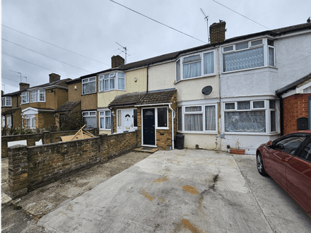 Freehold - Mid Terrace - Ideal First Time Purchase
